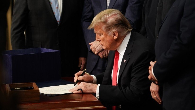 Trump firma una ley que limita el acceso de Nicaragua a créditos internacionales