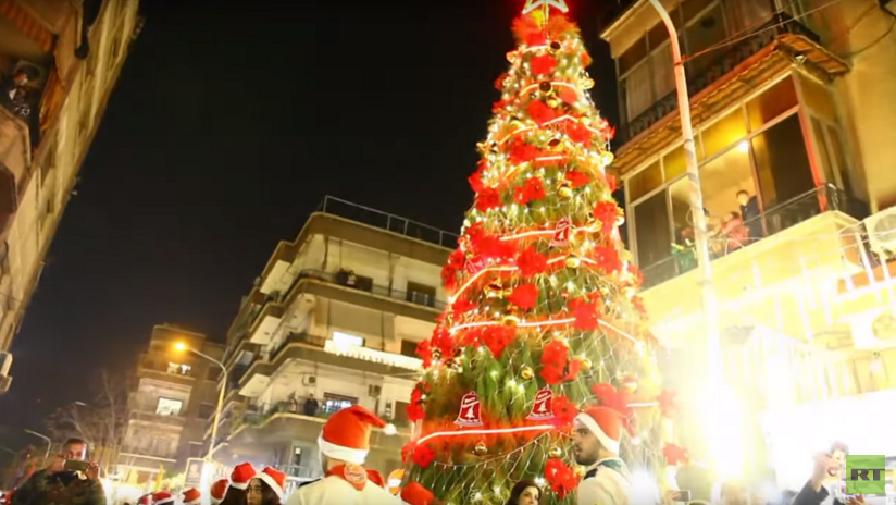 VIDEO: El pueblo de Siria festeja la Navidad mientras la normalidad regresa al país