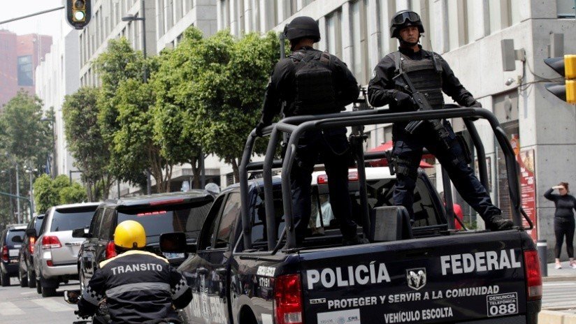 Investigan filtración de dos videos de una emboscada a policías grabada por sicarios en México