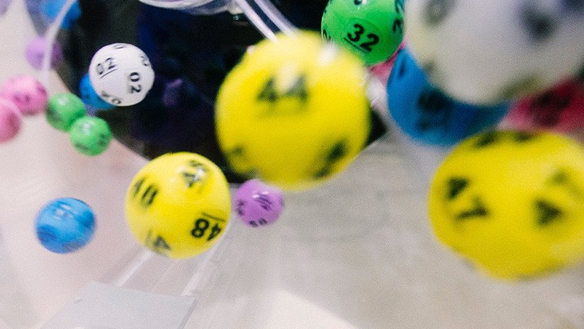 Gana casi un millón de euros en la lotería suiza y se lo retiran de inmediato