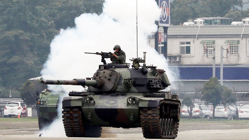 El Ejército chino estrena un tanque ligero capaz de maniobrar en áreas montañosas