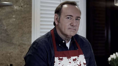 Kevin Spacey aparece en un extraño video tras el anuncio de que será procesado por abuso sexual