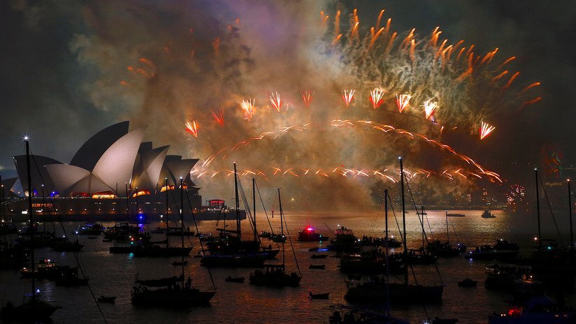 "Oh no, es 2018 otra vez": Australia, 'atascada en el pasado' en plena celebración de Año Nuevo