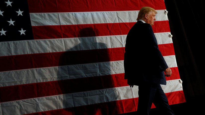"Se acerca el muro": Trump eleva la apuesta fronteriza al estilo de 'Juego de Tronos'