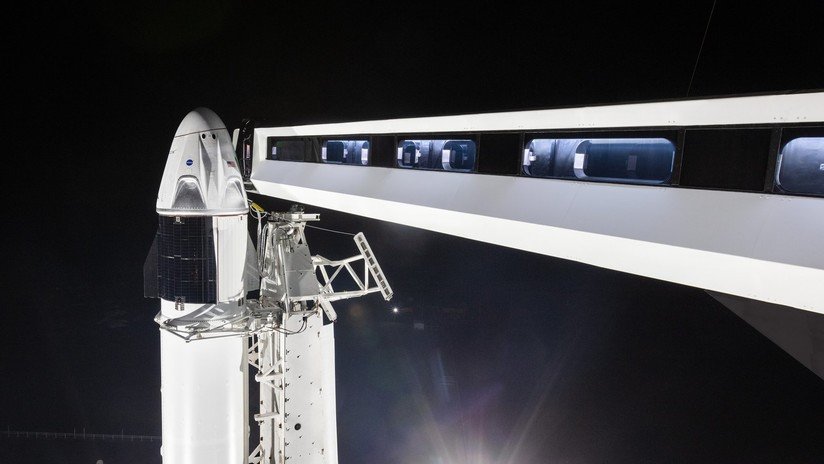 Elon Musk anuncia la fecha del primer vuelo de la nave espacial Dragon-2 a la EEI