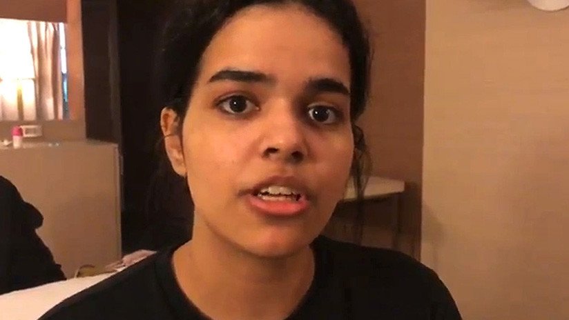 "Soy feliz": La joven saudita que huyó de su familia sube una foto sensual con mensaje esperanzador