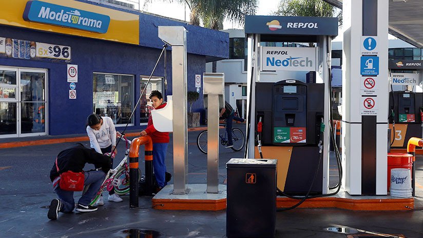 "A caminar y usar bicicleta": La solución de un alcalde mexicano ante el desabasto de gasolina
