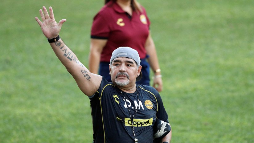 Operan a Diego Maradona por un sangrado estomacal 