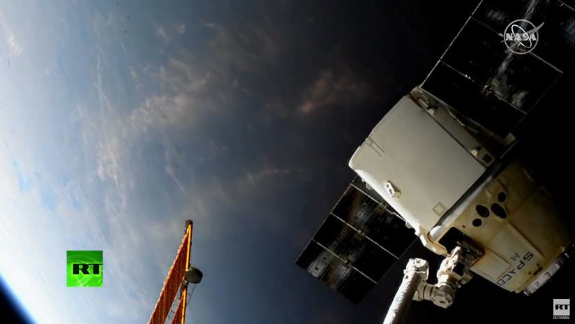 VIDEO: La nave SpaceX Dragon se desacopla de la EEI