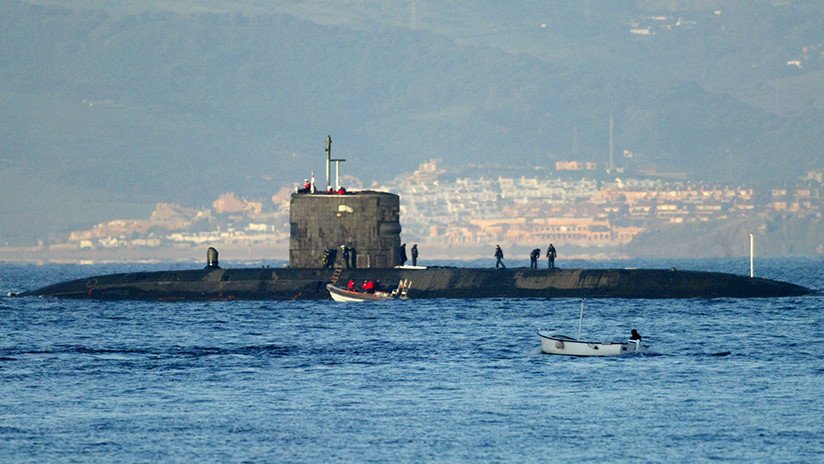 Un submarino nuclear británico evita por poco un choque con un barco de pasajeros