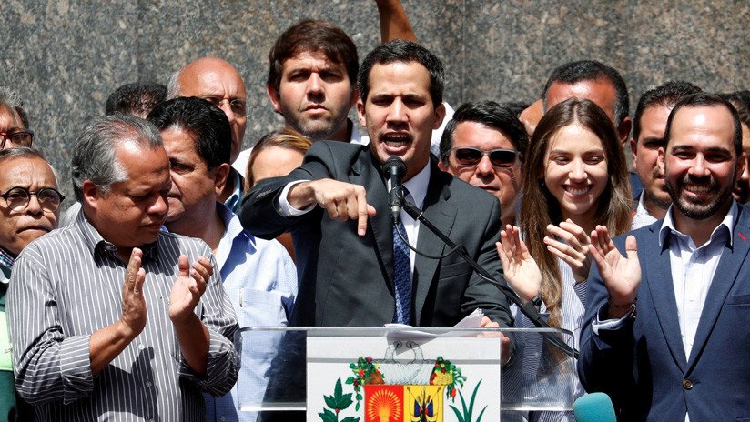 Juan Guaidó llama a militares inconformes a una insurrección en Venezuela y convoca a gran movilización