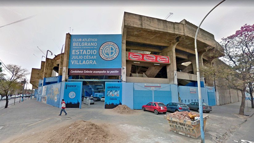 Un policía herido de gravedad tras el derrumbe de una pared en un estadio de fútbol en Argentina