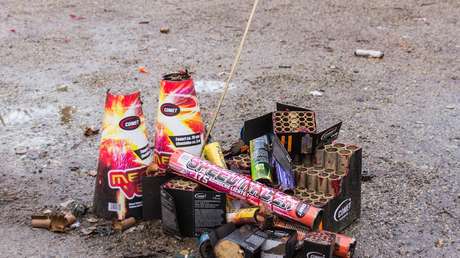 La contaminante "tradición" de lanzar cohetes pirotécnicos en México