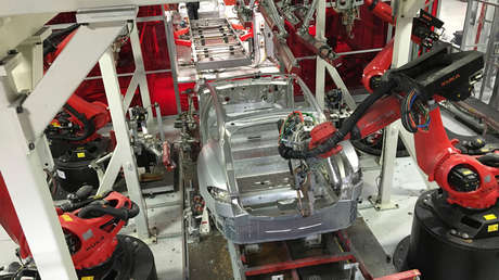 Tesla planea despedir al 7% de su plantilla para hacer más barato el nuevo Model 3