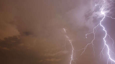 VIDEOS: Una rara tormenta eléctrica azota Moscú en pleno invierno