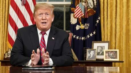 "Grandes patriotas": Trump agradece a empleados de EE.UU. que trabajan sin sueldo por el cierre