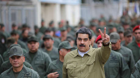 Comisario europeo: "La prioridad es impedir una escalada militar en Venezuela"