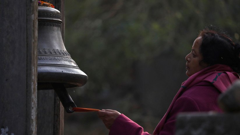 Una tradición centenaria que sigue cobrándose vidas: una mujer nepalí se asfixia en una 'choza de menstruación' 
