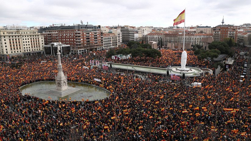 Manifestación de la derecha en Madrid contra "la deriva suicida del Gobierno de Sánchez" (VIDEO)