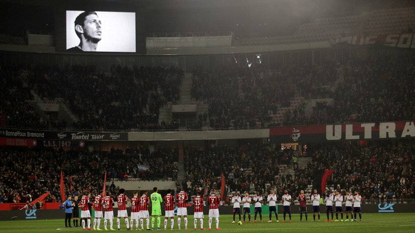 Los partidos de la Liga de Campeones y Europa League de esta semana comenzarán con un minuto de silencio en honor a Emiliano Sala