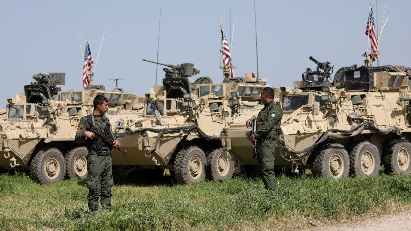 "Washington debe seguir armando a los combatientes kurdos después de la retirada de EE.UU. de Siria"