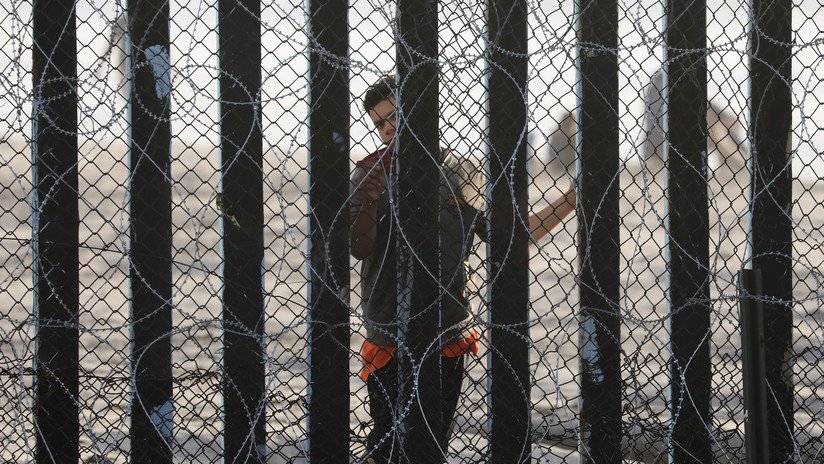 Un probable candidato presidencial de EE.UU. dice que "derribaría" el muro fronterizo con México