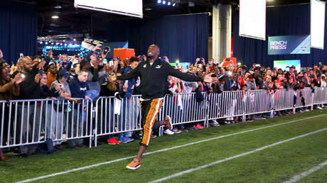 VIDEO: Nuevo récord histórico para Usain Bolt en un evento de la Super Bowl