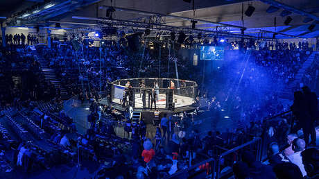 ¿Un 'McGregor-Nurmagomédov' en Alemania? Combate de MMA termina en invasión del octágono (VIDEO)