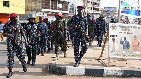El presidente de Sierra Leona declara la emergencia nacional por la violencia sexual contra menores