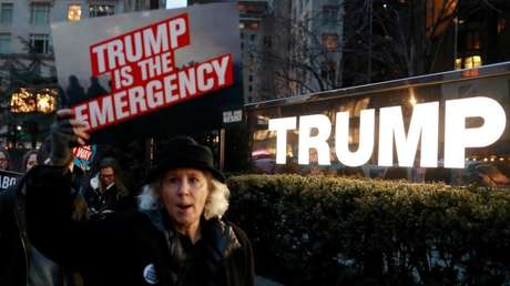 ¿Cómo puede usar Trump el estado de emergencia nacional para construir el muro fronterizo?