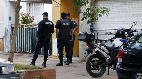 VIDEO: Un hombre espanta a puñetazos a dos ladrones armados que intentaron robar su casa