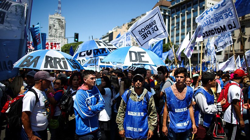 Masiva protesta en Argentina contra Macri tras su discurso en la Asamblea Legislativa
