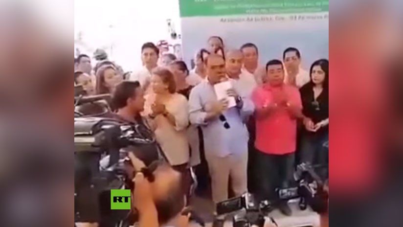VIDEO: Gobernador mexicano aparece con 'orejas de gato' en una transmisión de Facebook