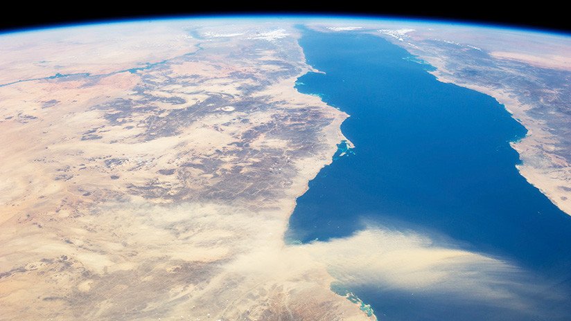 Arabia Saudita halla un gran yacimiento de gas en el mar Rojo
