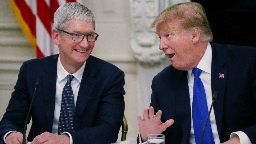 Trump explica por qué llamó al consejero delegado del gigante tecnológico "Tim Apple" 