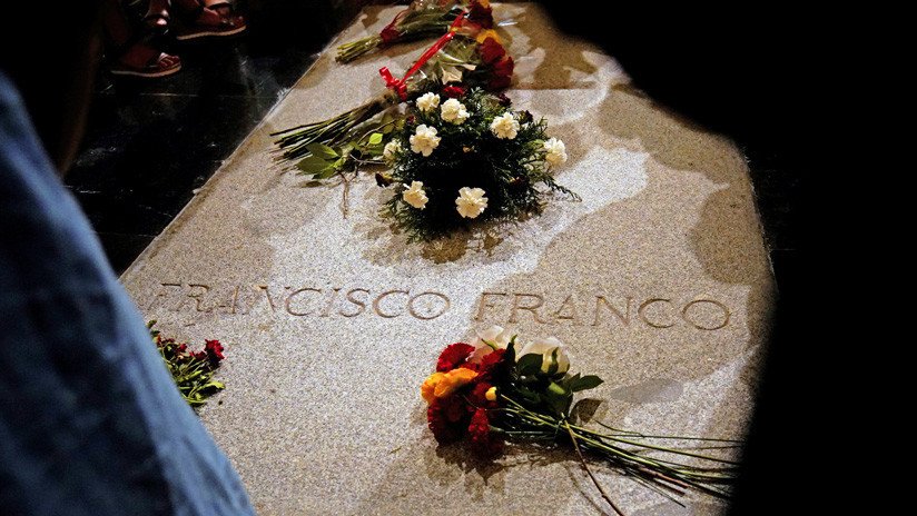El Gobierno de España pone fecha a la exhumación de Franco