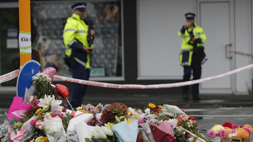 Un hombre cubrió a su hijo de dos años con su cuerpo durante el ataque terrorista en Nueva Zelanda
