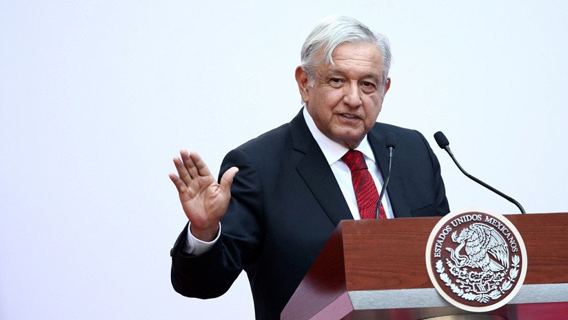 López Obrador firma un convenio para no reelegirse tras las duras críticas de sus adversarios