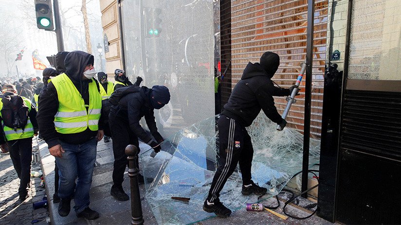 Francia recurrirá a las fuerzas militares antiterroristas en la próxima protesta de los 'chalecos amarillos'