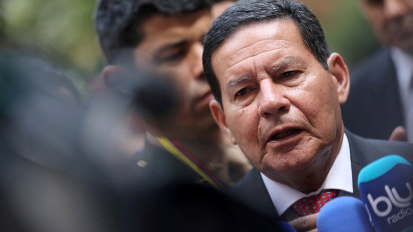 El vicepresidente de Brasil se queja de las agresiones del "gurú" de Bolsonaro