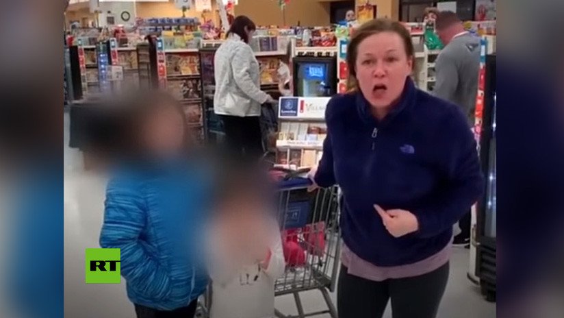 Roban en casa de la mujer racista que escupió e insultó a afroamericanos en un supermercado de EE.UU.