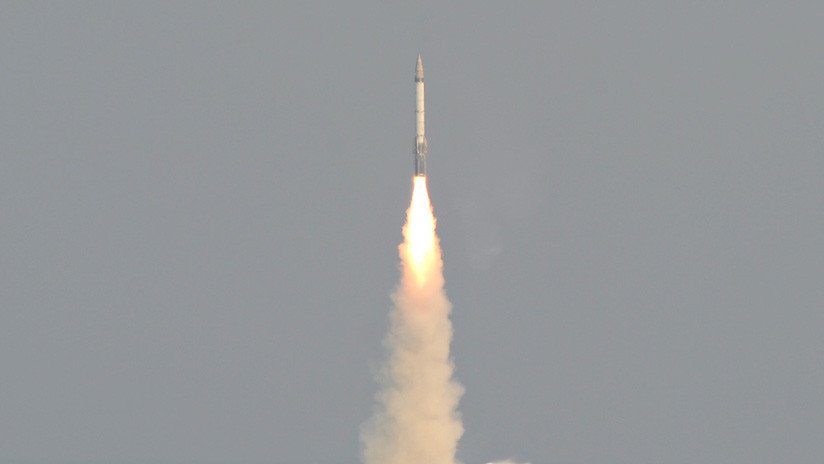 VIDEO: Públican las imágenes del lanzamiento de un misil indio que derribó a un satélite