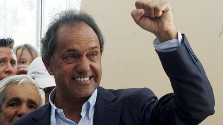 Excandidato argentino Daniel Scioli se lanza a la Presidencia para las elecciones de este año