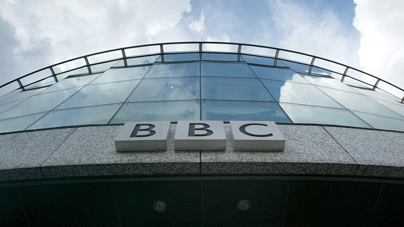 Este país africano suspende la actividad de las emisoras BBC y La Voz de América por difundir "noticias falsas"