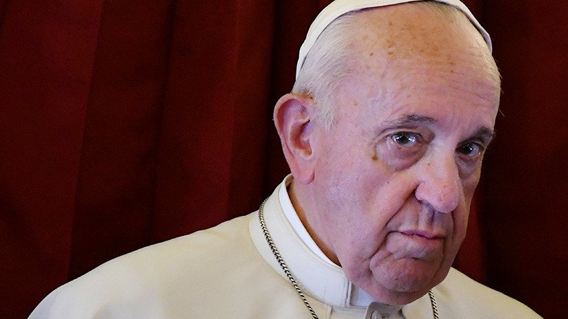 El papa Francisco admite que mediación del Vaticano en Venezuela ayudó "poquitito"