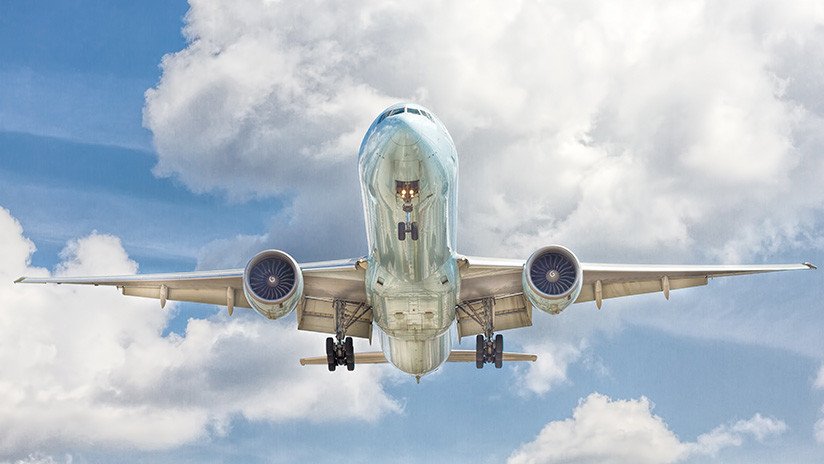 FOTO: Un Boeing viaja con un solo pasajero de Lituania a Italia