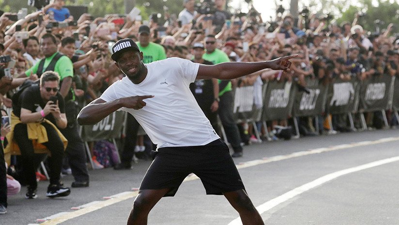 Usain Bolt 'compite' contra una mototaxi en Lima y sale vencedor (FOTOS, VIDEO)