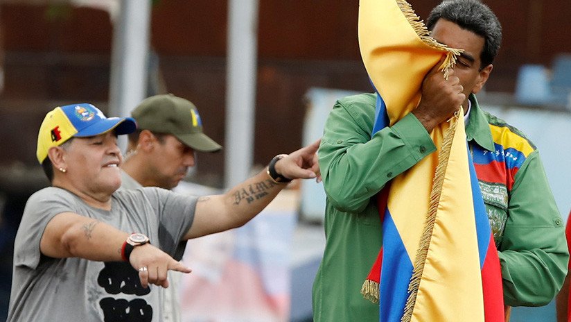 La Federación Mexicana de Fútbol podría sancionar a Maradona por dedicar a Maduro una victoria del equipo al que entrena