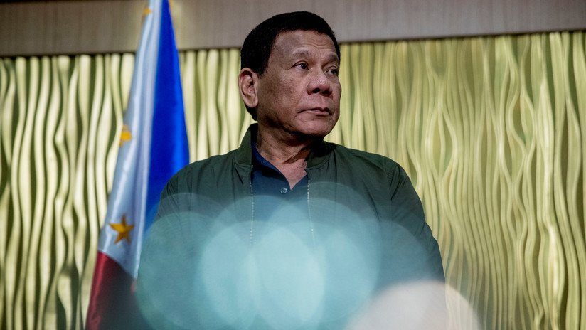 "Se tragaron el mar de la China Meriodional": Duterte amenaza con guerra si Pekín ocupa una de sus islas