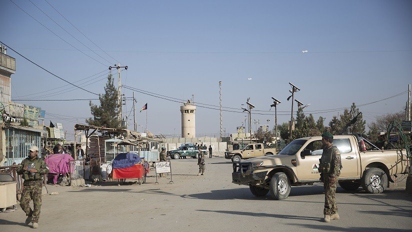 Mueren tres militares de EE.UU. y un contratista por una explosión cerca de una base aérea en Afganistán